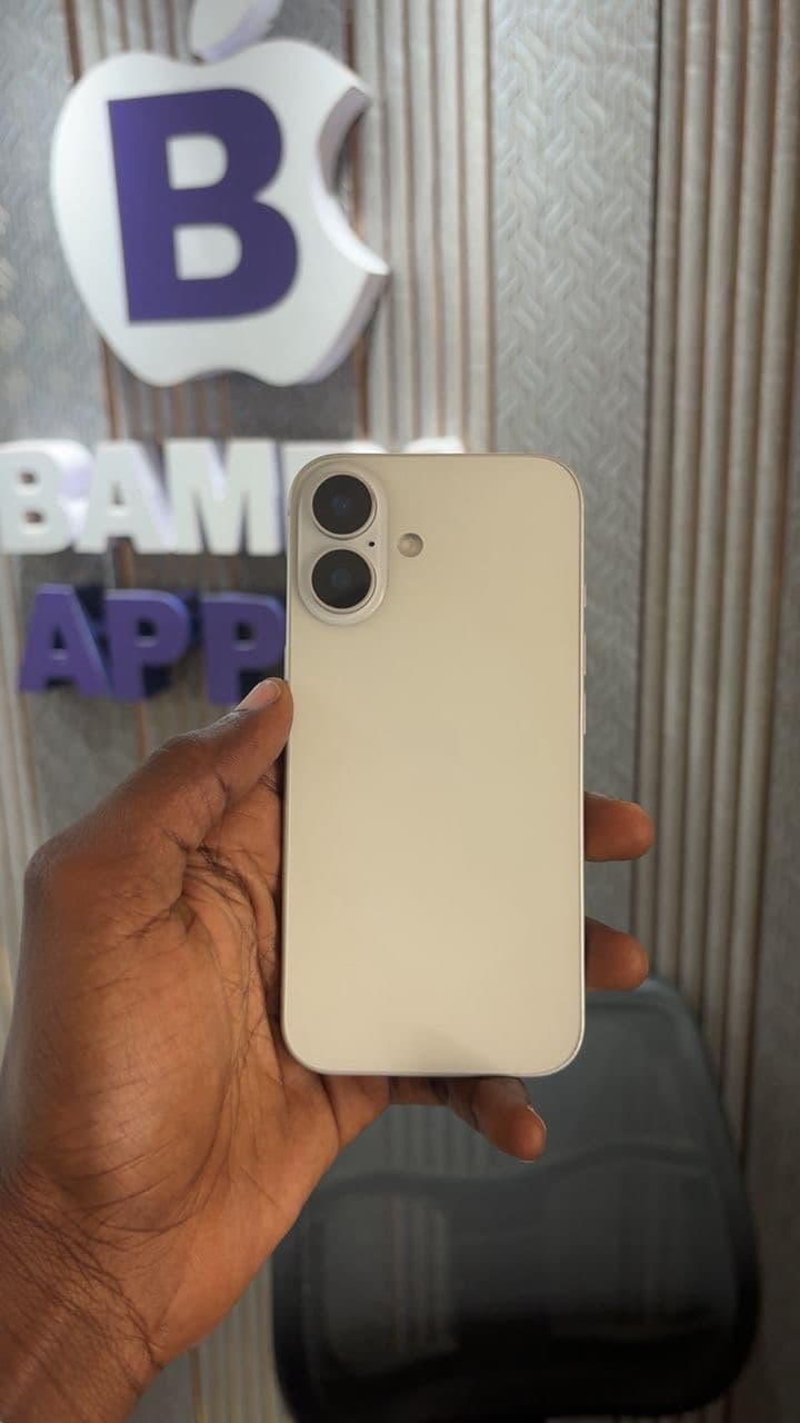 iPhone 16 simple