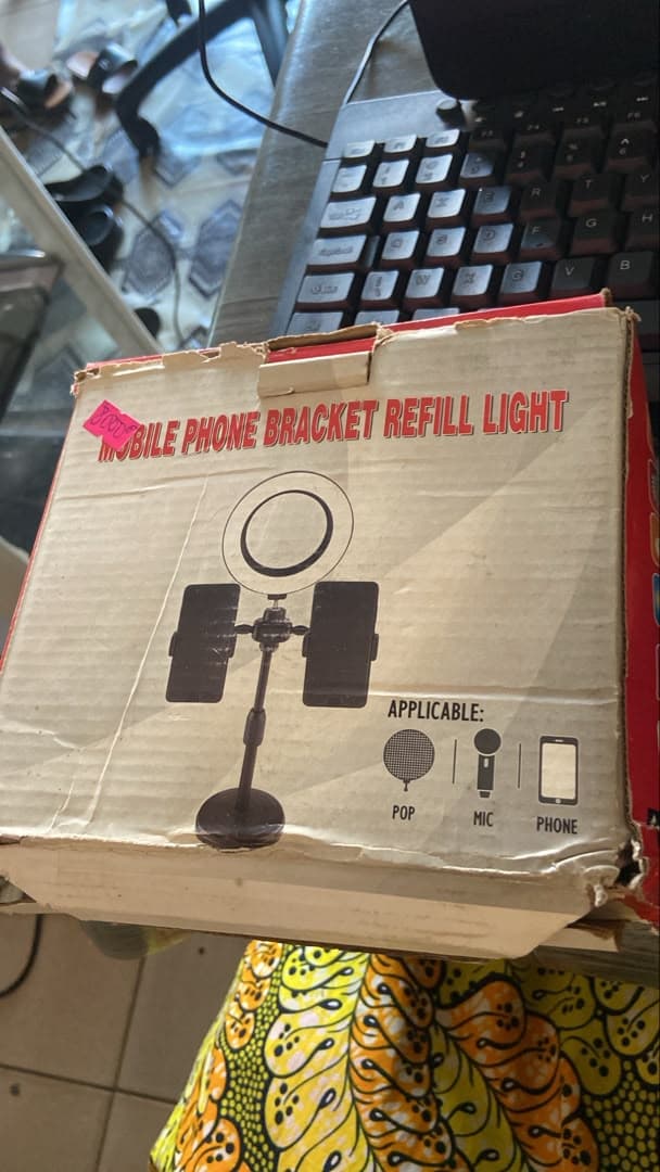 Mobile phone Bracket refilé light