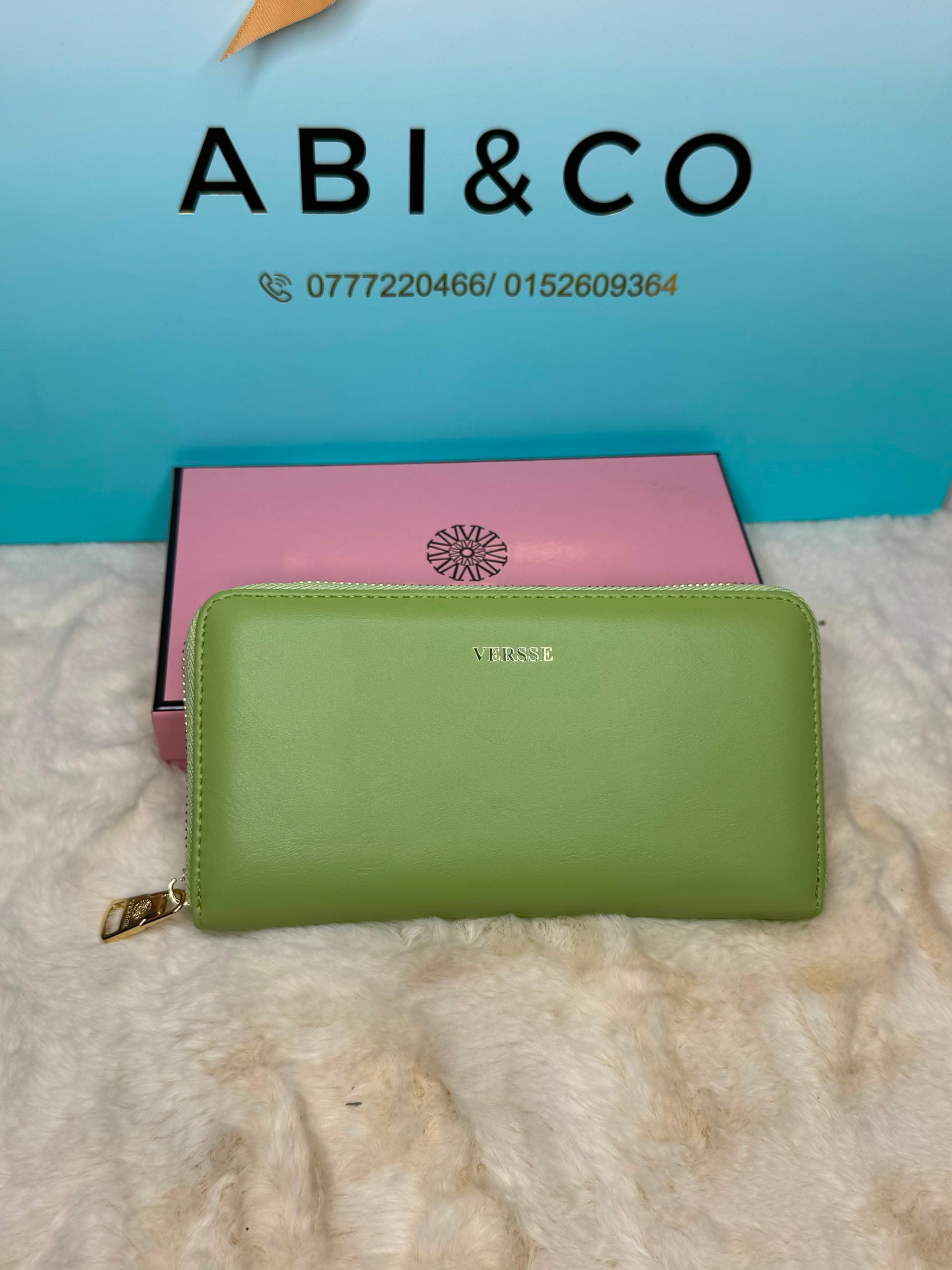 PORTEFEUILLE VERT OLIVE VERSSE