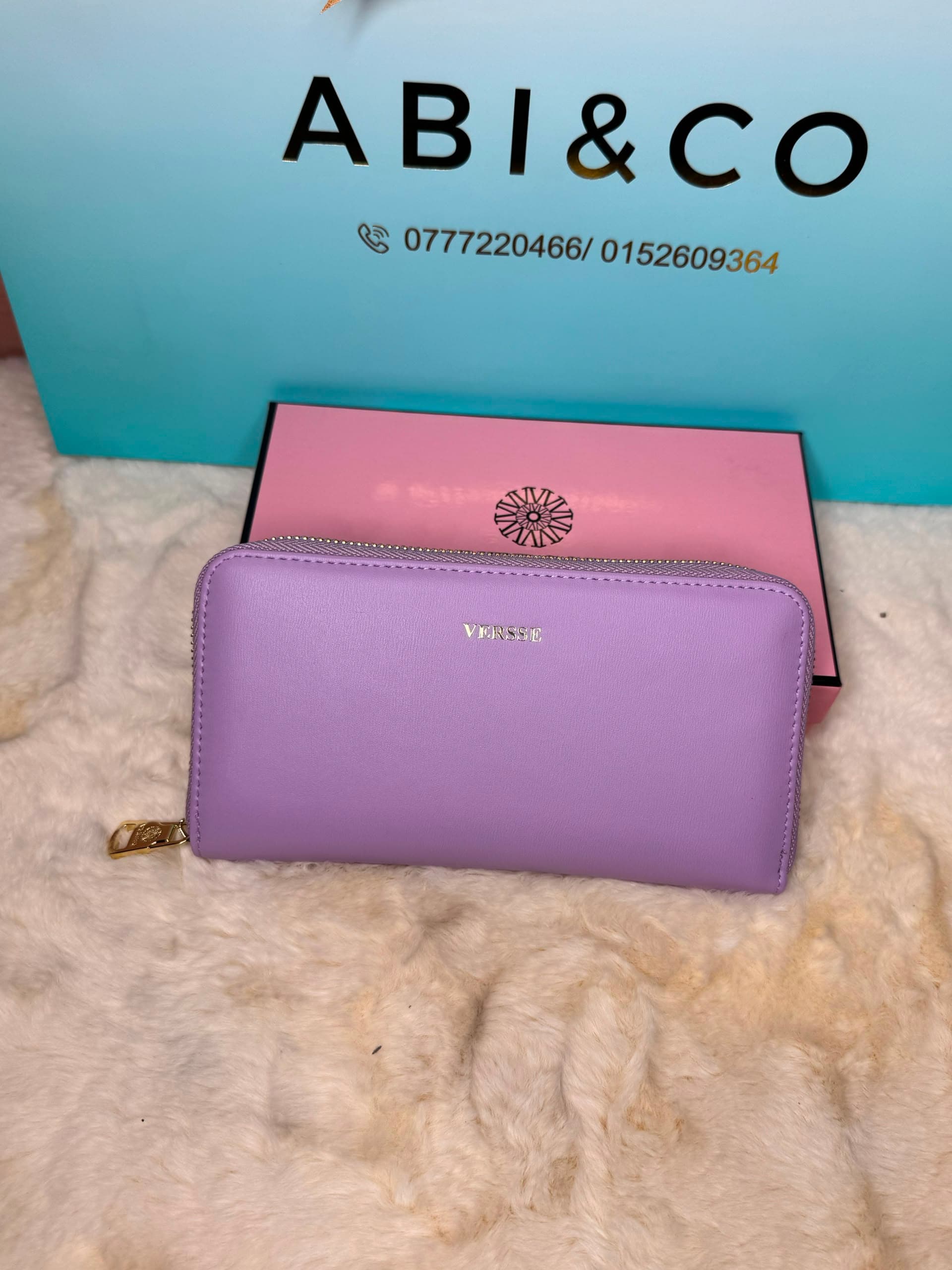 PORTEFEUILLE VIOLET VERSSE